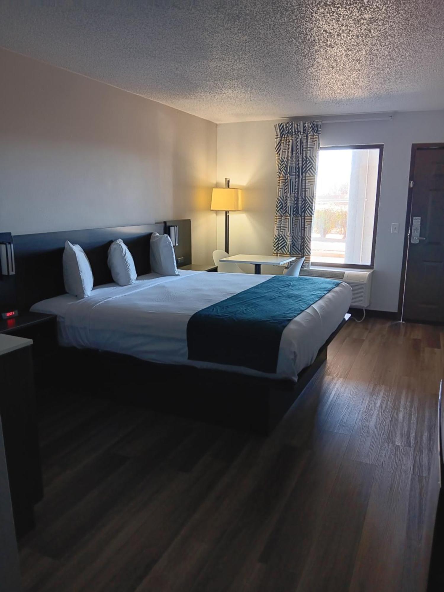 Studio 6 Suites Louisville Ky Airport/Expo Center Eksteriør bilde